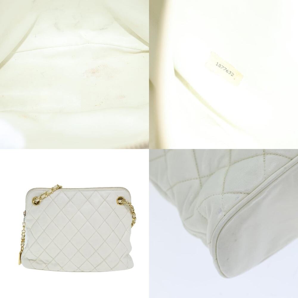 Chanel Matelasse Chain Shoulder Bag - Picture 5 of 7